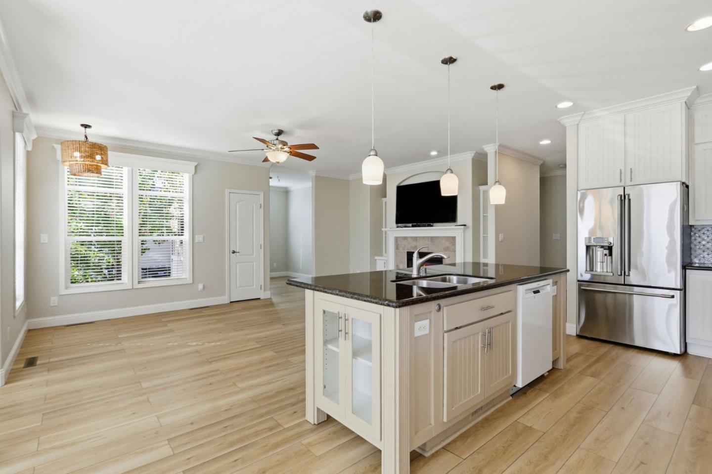 Detail Gallery Image 11 of 38 For 1085 Tasma Dr #74,  Sunnyvale,  CA 94089 - 3 Beds | 3 Baths