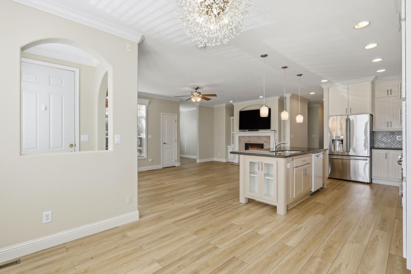 Detail Gallery Image 15 of 38 For 1085 Tasma Dr #74,  Sunnyvale,  CA 94089 - 3 Beds | 3 Baths