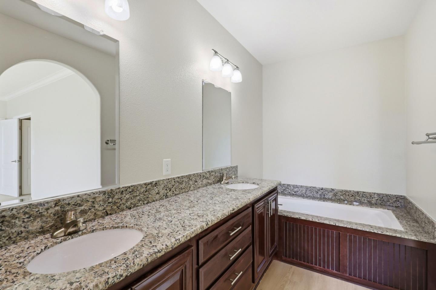 Detail Gallery Image 27 of 38 For 1085 Tasma Dr #74,  Sunnyvale,  CA 94089 - 3 Beds | 3 Baths