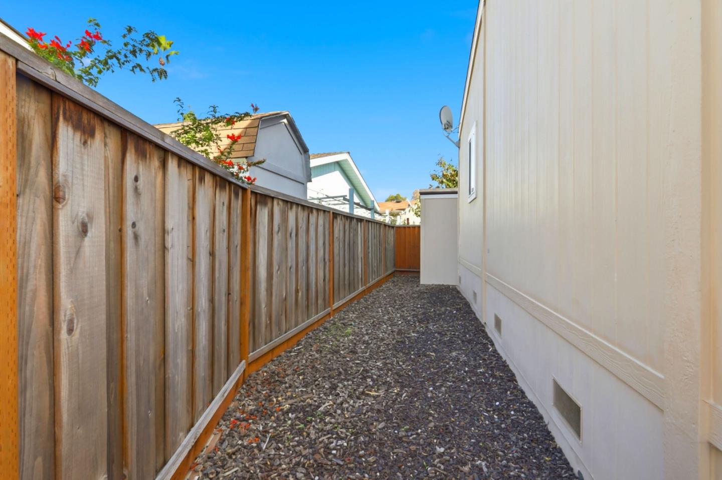 Detail Gallery Image 36 of 38 For 1085 Tasma Dr #74,  Sunnyvale,  CA 94089 - 3 Beds | 3 Baths