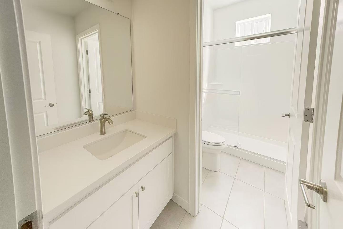 Detail Gallery Image 6 of 8 For 1905 Nevets Ln, San Jose,  CA 95133 - 3 Beds | 3/1 Baths