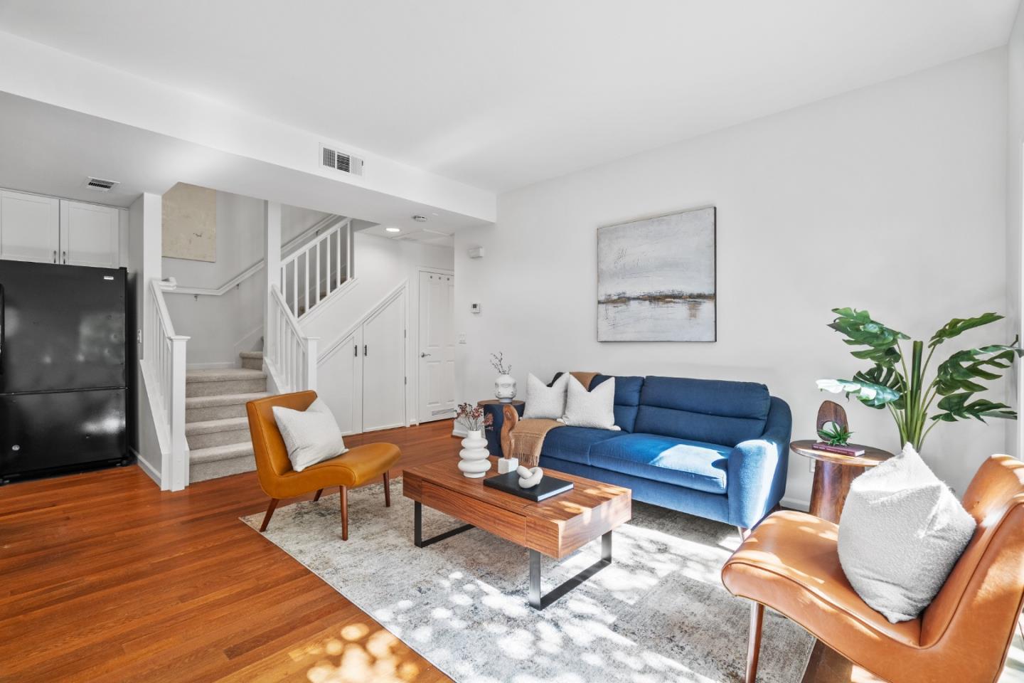 Detail Gallery Image 12 of 40 For 748 Cottage Ct, Mountain View,  CA 94043 - 2 Beds | 2 Baths