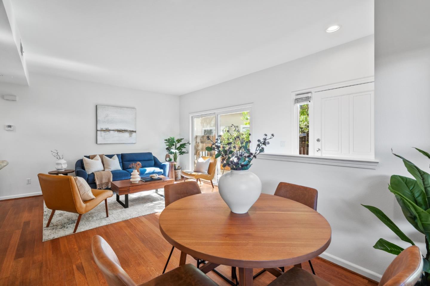 Detail Gallery Image 13 of 40 For 748 Cottage Ct, Mountain View,  CA 94043 - 2 Beds | 2 Baths