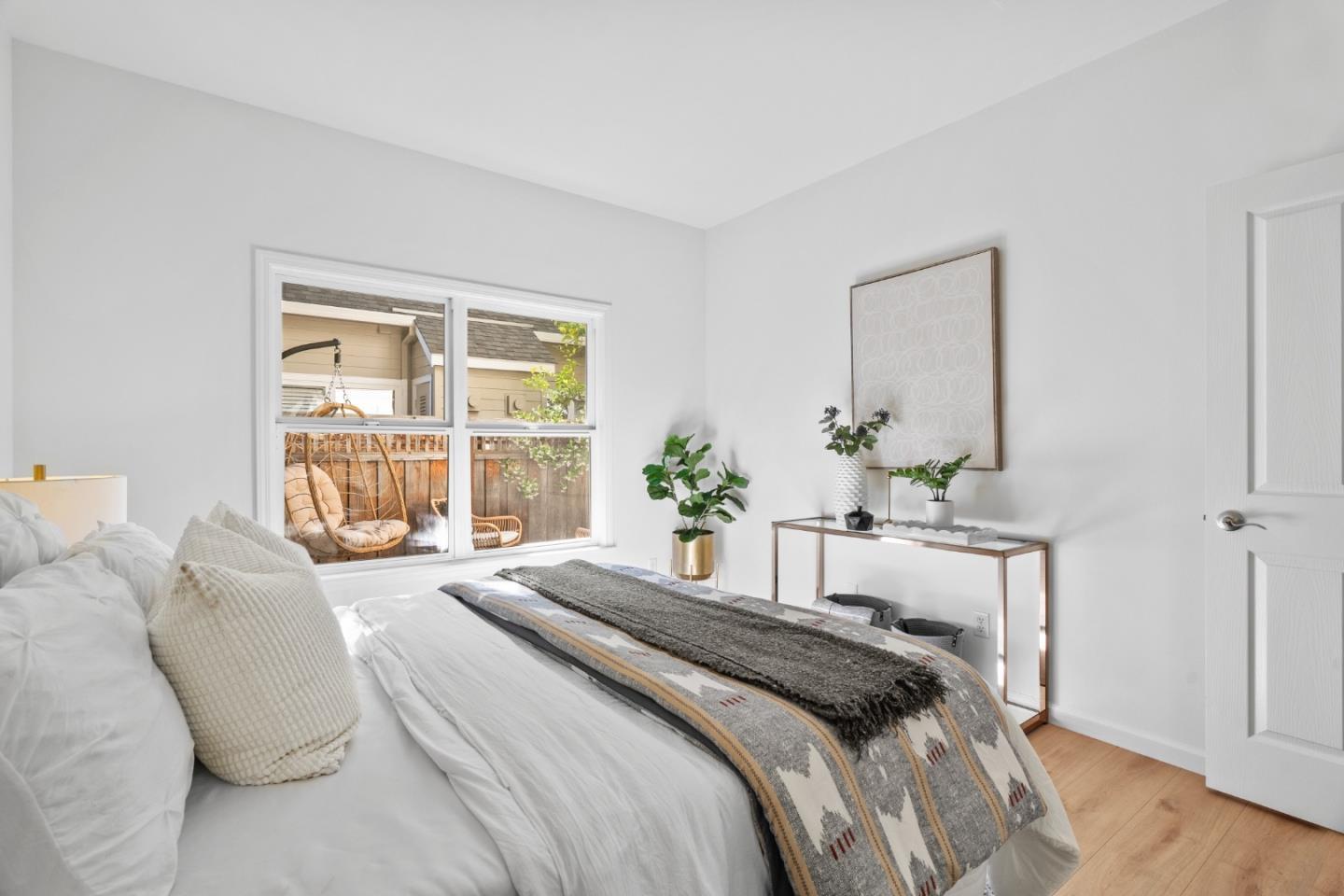 Detail Gallery Image 21 of 40 For 748 Cottage Ct, Mountain View,  CA 94043 - 2 Beds | 2 Baths