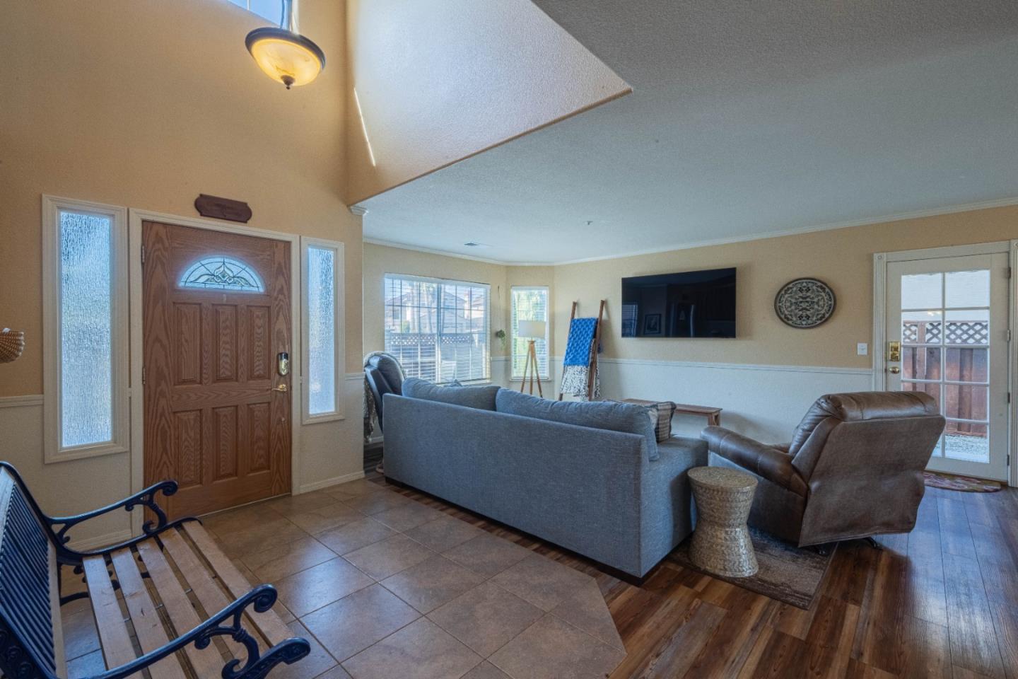 Detail Gallery Image 11 of 53 For 148 Greenbriar Way, Salinas,  CA 93907 - 4 Beds | 2/1 Baths