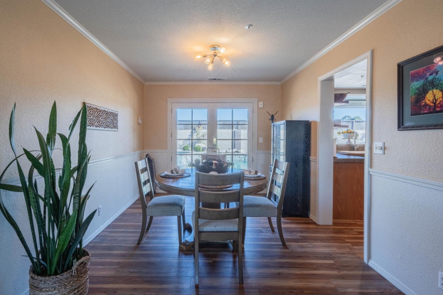 Detail Gallery Image 15 of 53 For 148 Greenbriar Way, Salinas,  CA 93907 - 4 Beds | 2/1 Baths