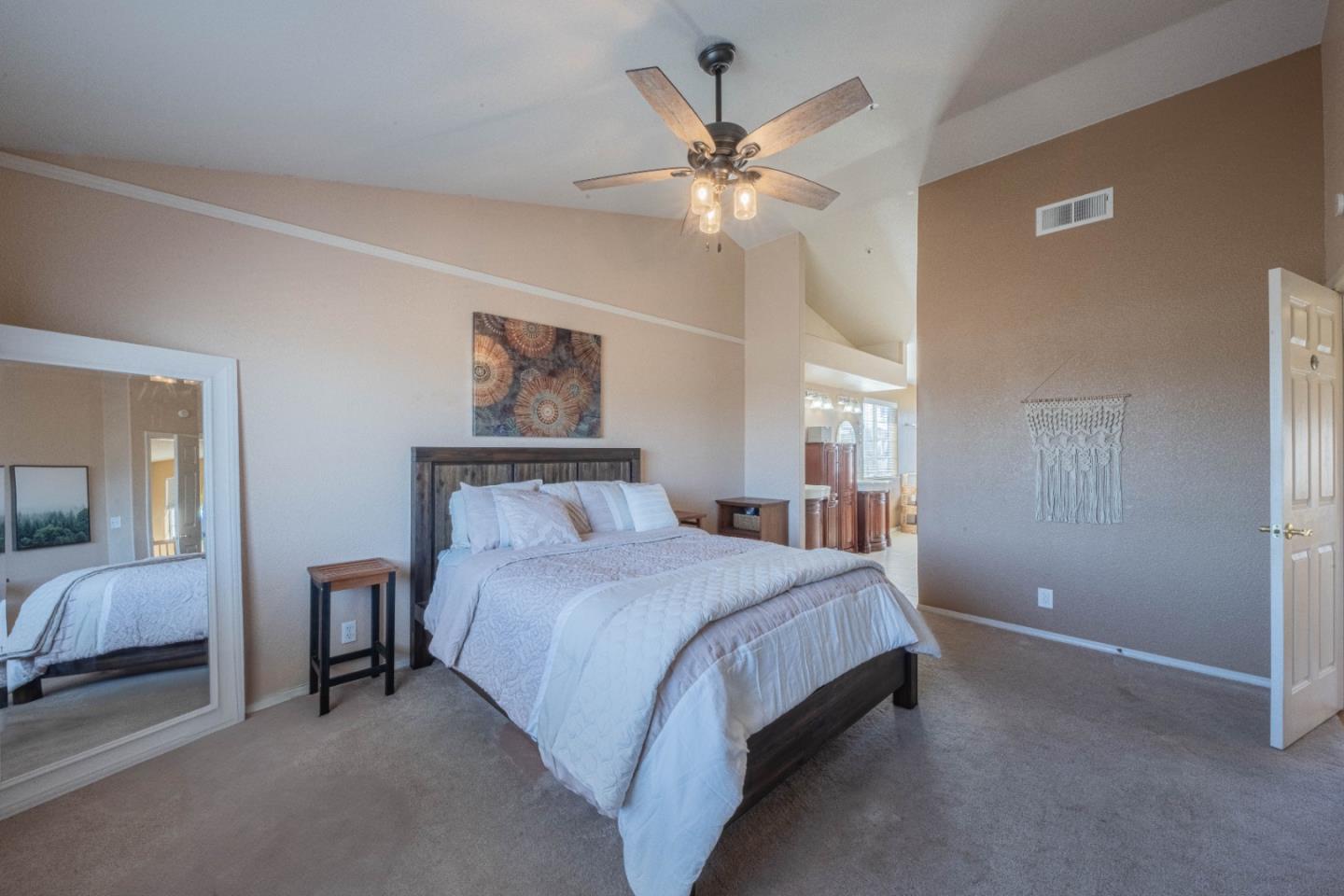 Detail Gallery Image 31 of 53 For 148 Greenbriar Way, Salinas,  CA 93907 - 4 Beds | 2/1 Baths