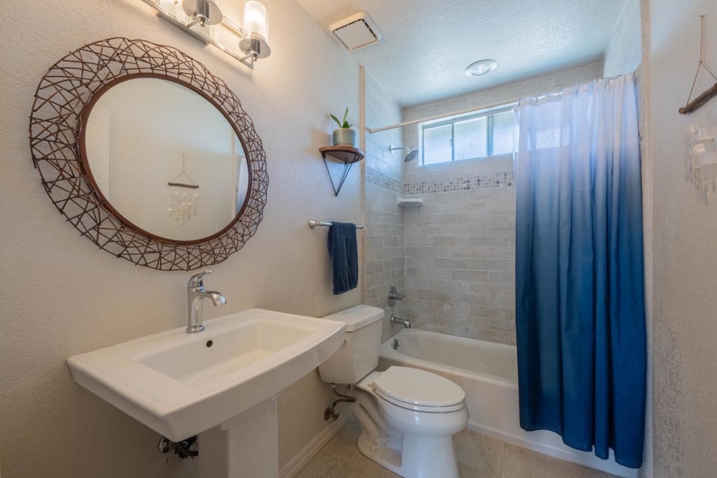 Detail Gallery Image 42 of 53 For 148 Greenbriar Way, Salinas,  CA 93907 - 4 Beds | 2/1 Baths