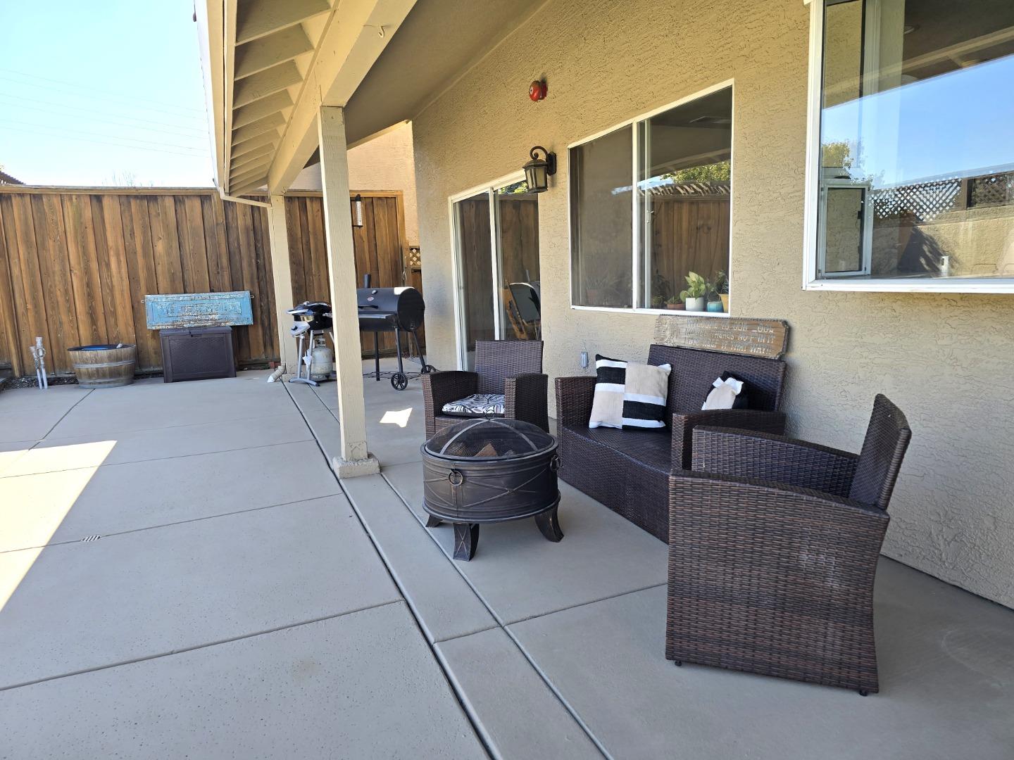 Detail Gallery Image 50 of 53 For 148 Greenbriar Way, Salinas,  CA 93907 - 4 Beds | 2/1 Baths