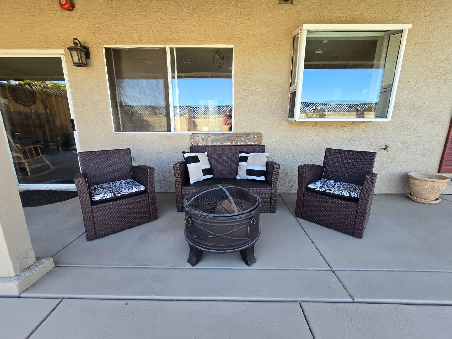 Detail Gallery Image 53 of 53 For 148 Greenbriar Way, Salinas,  CA 93907 - 4 Beds | 2/1 Baths