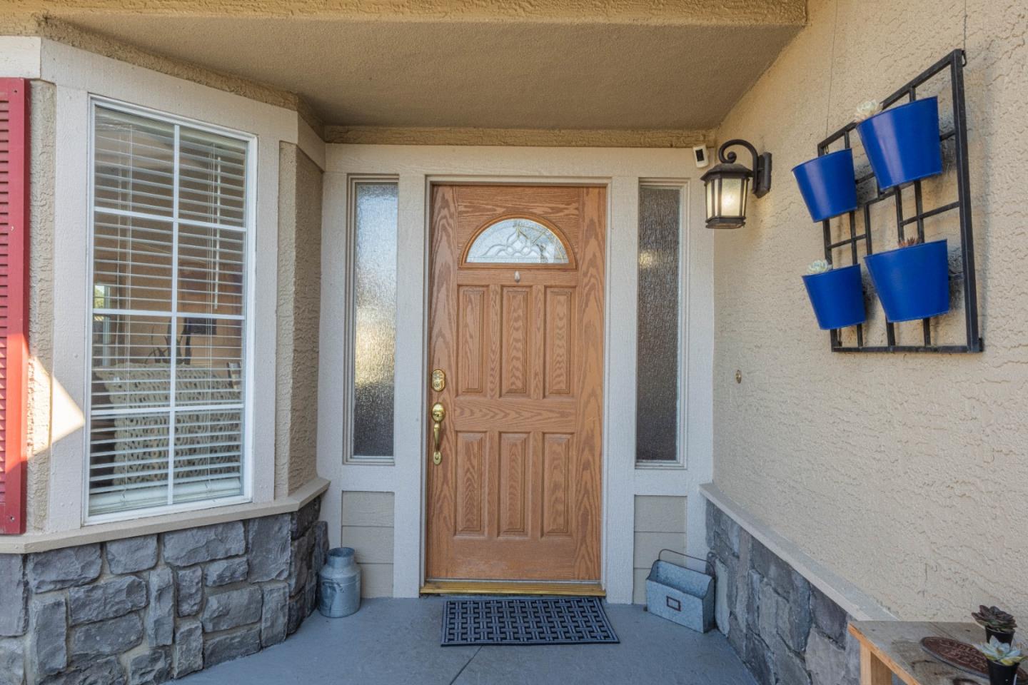 Detail Gallery Image 7 of 53 For 148 Greenbriar Way, Salinas,  CA 93907 - 4 Beds | 2/1 Baths