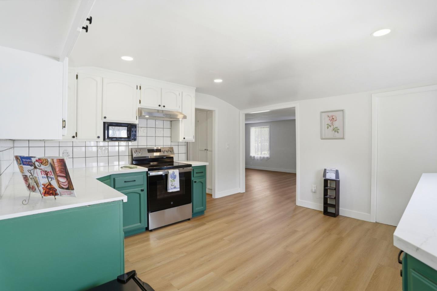 Detail Gallery Image 9 of 34 For 2594 San Juan Rd, Aromas,  CA 95004 - 3 Beds | 2 Baths