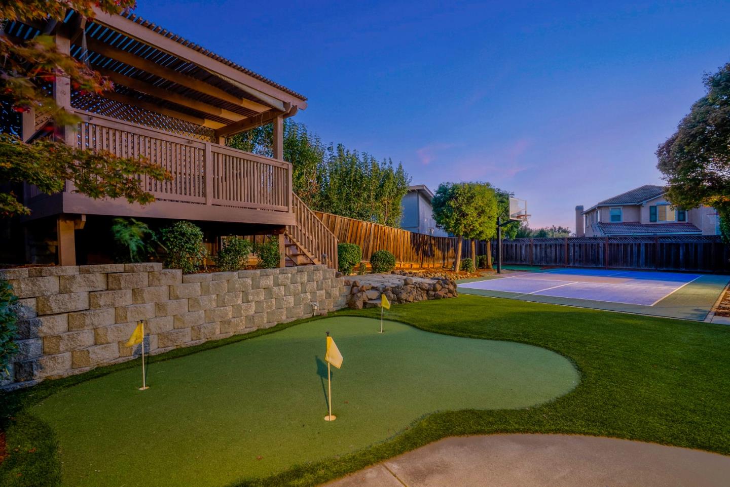 Detail Gallery Image 4 of 55 For 1500 Hemmingway Rd, San Jose,  CA 95132 - 5 Beds | 3 Baths