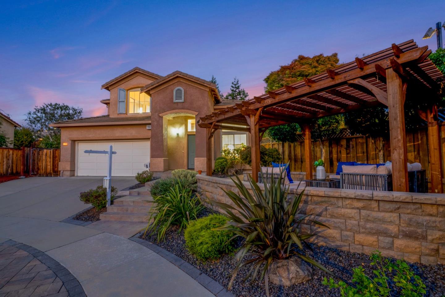 Detail Gallery Image 8 of 55 For 1500 Hemmingway Rd, San Jose,  CA 95132 - 5 Beds | 3 Baths