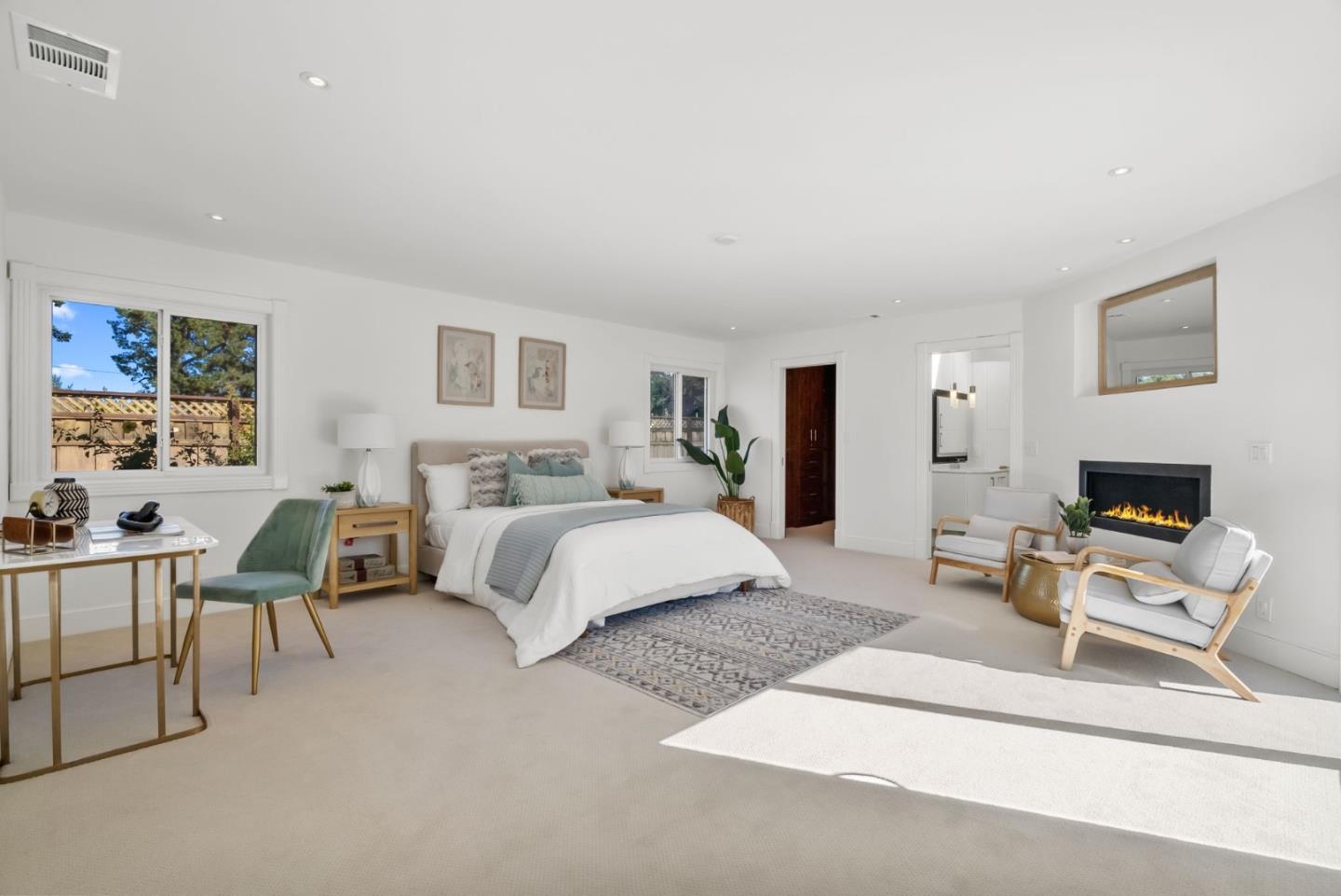 Detail Gallery Image 14 of 39 For 12140 Woodside Dr, Saratoga,  CA 95070 - 4 Beds | 3 Baths