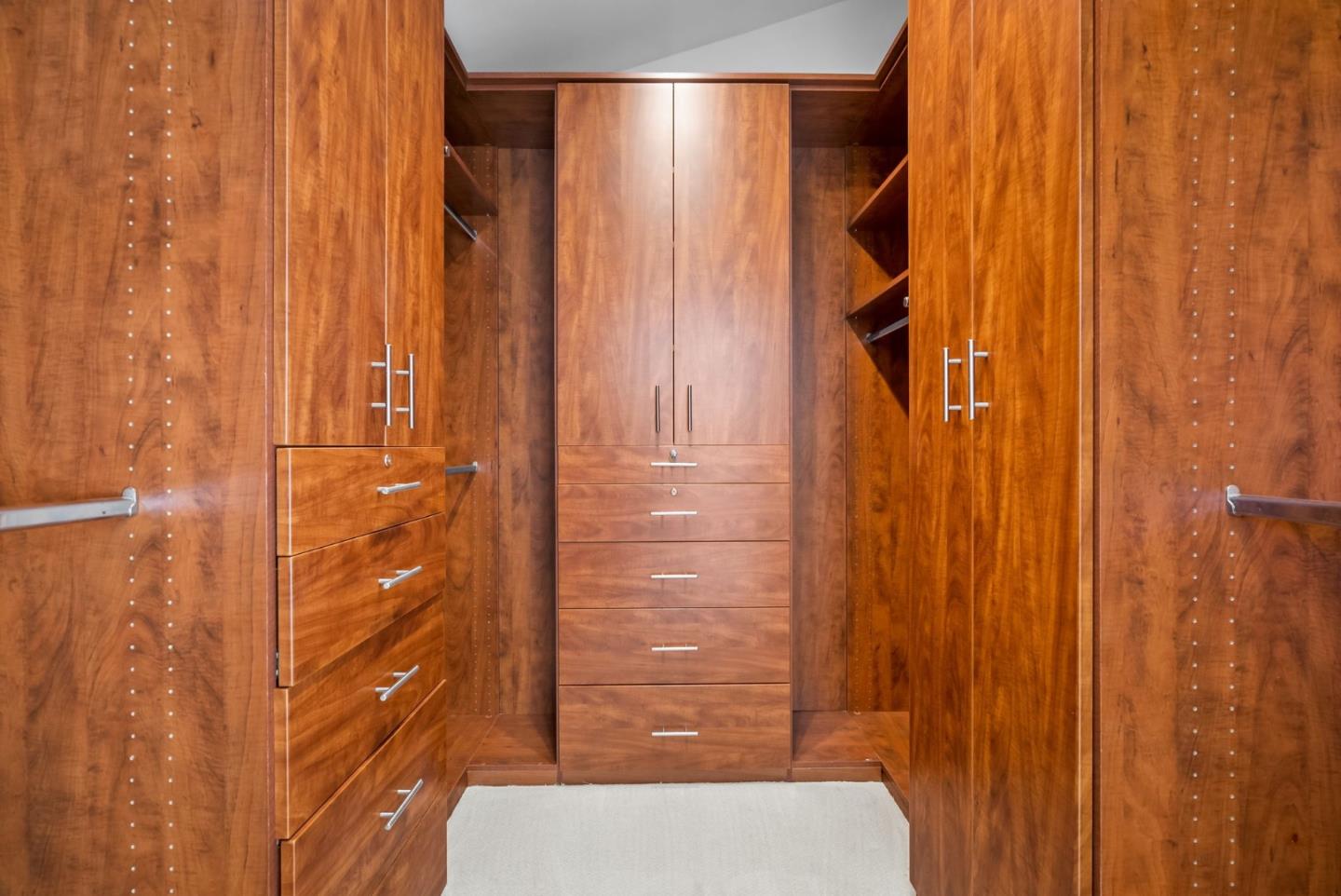 Detail Gallery Image 17 of 39 For 12140 Woodside Dr, Saratoga,  CA 95070 - 4 Beds | 3 Baths