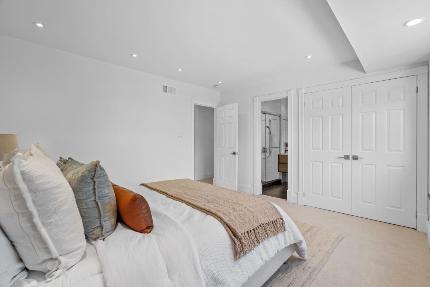 Detail Gallery Image 22 of 39 For 12140 Woodside Dr, Saratoga,  CA 95070 - 4 Beds | 3 Baths