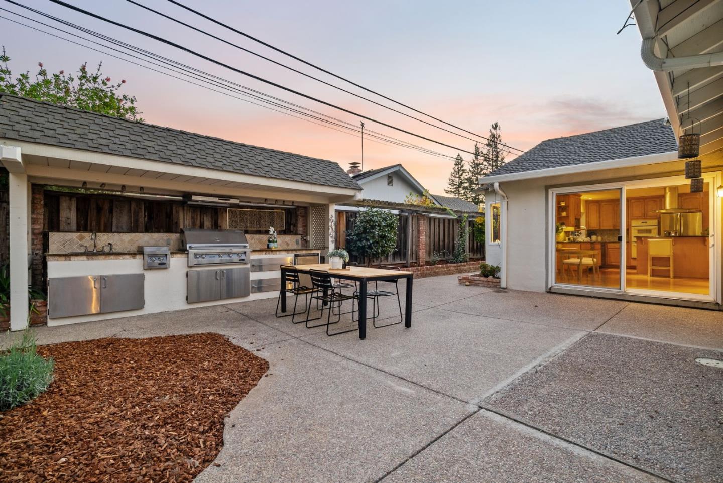 Detail Gallery Image 29 of 39 For 12140 Woodside Dr, Saratoga,  CA 95070 - 4 Beds | 3 Baths