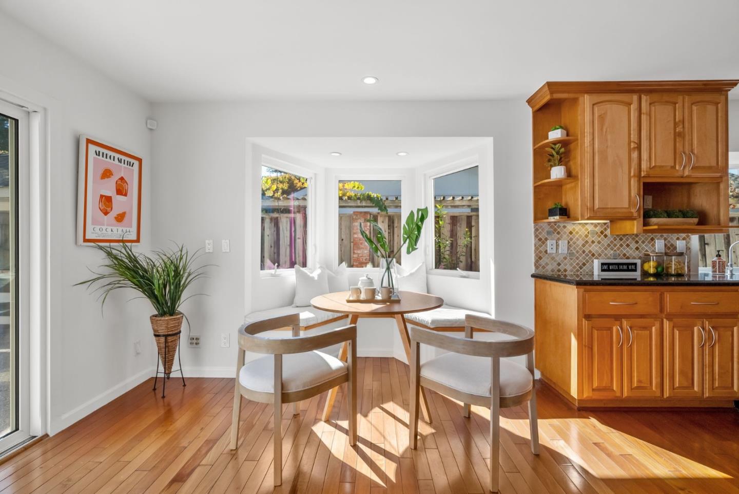 Detail Gallery Image 7 of 39 For 12140 Woodside Dr, Saratoga,  CA 95070 - 4 Beds | 3 Baths