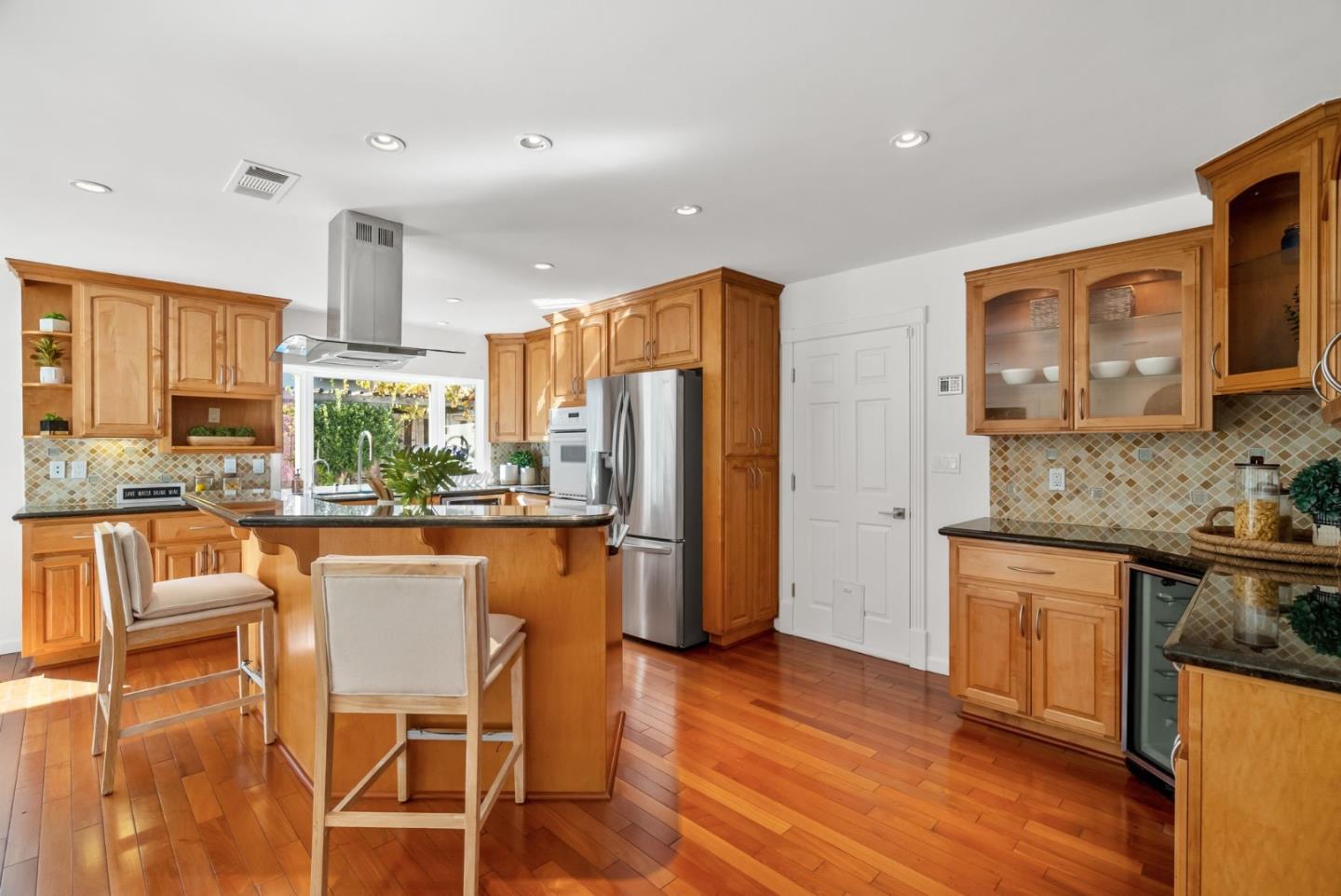 Detail Gallery Image 8 of 39 For 12140 Woodside Dr, Saratoga,  CA 95070 - 4 Beds | 3 Baths