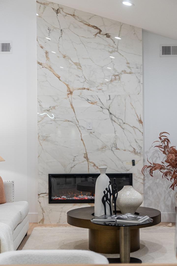 Detail Gallery Image 12 of 43 For 24985 Oneonta Dr, Los Altos Hills,  CA 94022 - 4 Beds | 3 Baths