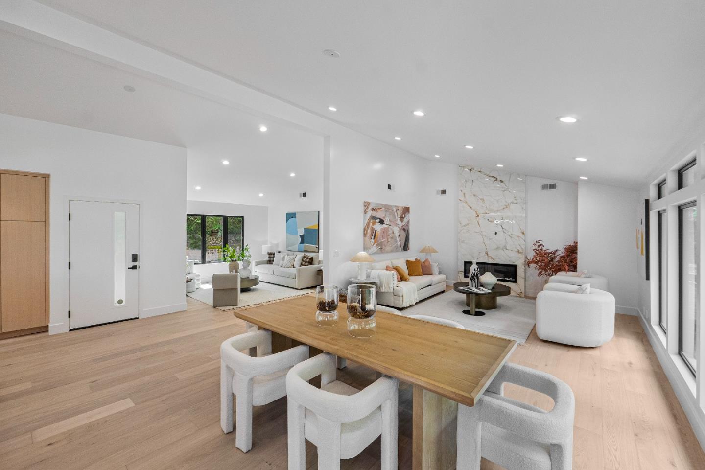 Detail Gallery Image 3 of 43 For 24985 Oneonta Dr, Los Altos Hills,  CA 94022 - 4 Beds | 3 Baths