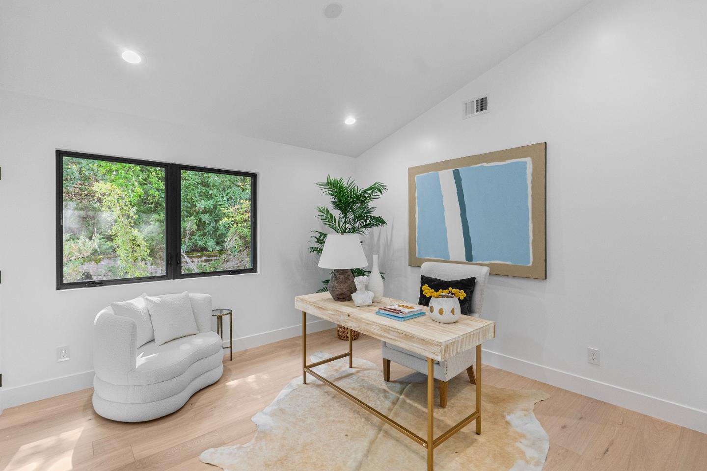 Detail Gallery Image 39 of 43 For 24985 Oneonta Dr, Los Altos Hills,  CA 94022 - 4 Beds | 3 Baths