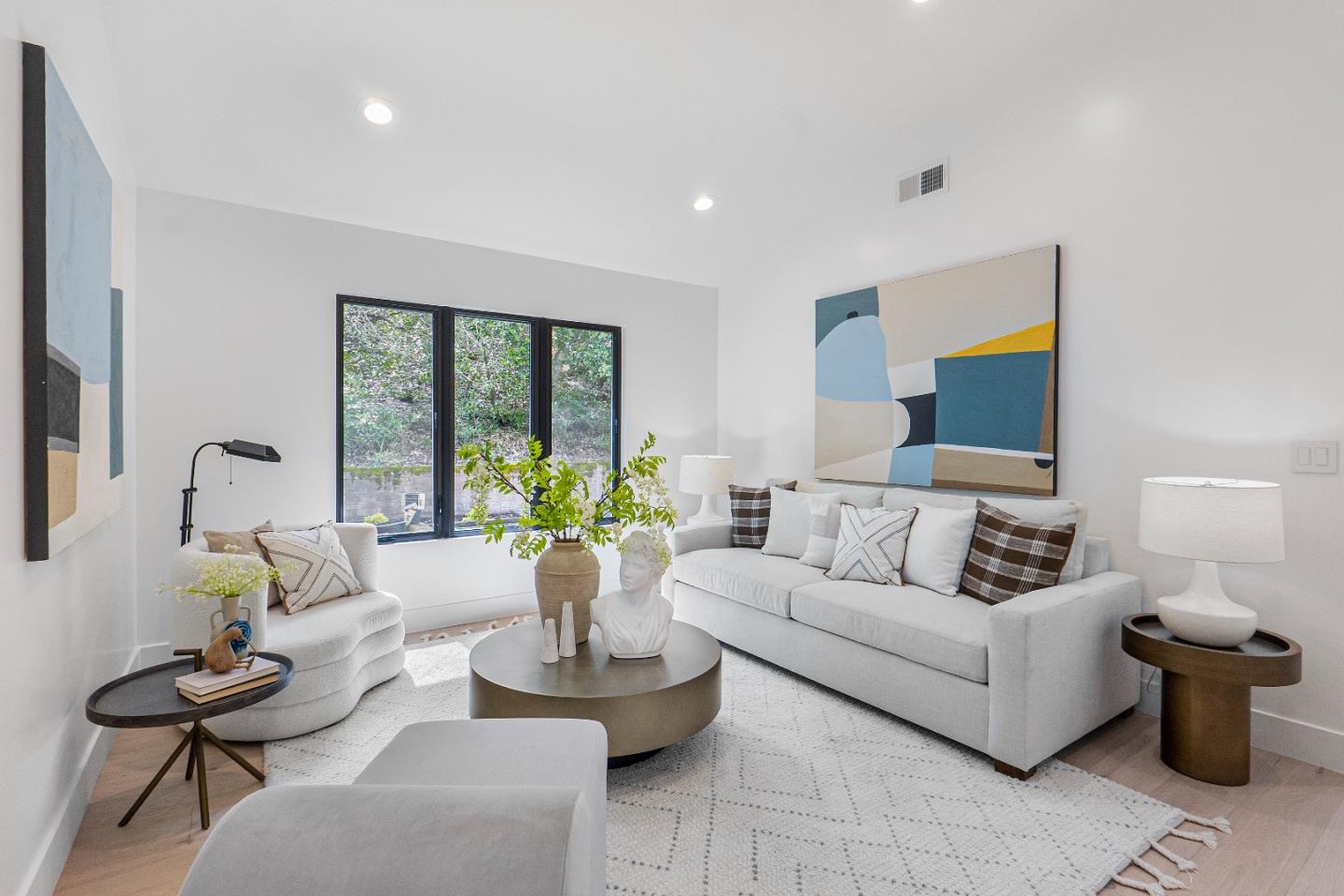 Detail Gallery Image 6 of 43 For 24985 Oneonta Dr, Los Altos Hills,  CA 94022 - 4 Beds | 3 Baths