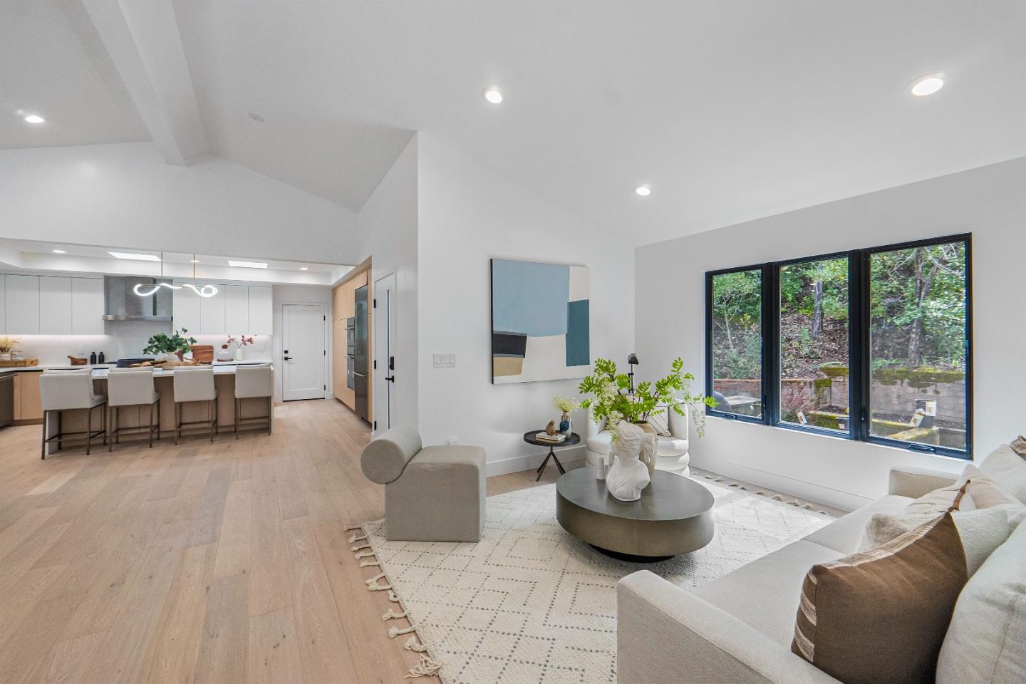 Detail Gallery Image 8 of 43 For 24985 Oneonta Dr, Los Altos Hills,  CA 94022 - 4 Beds | 3 Baths