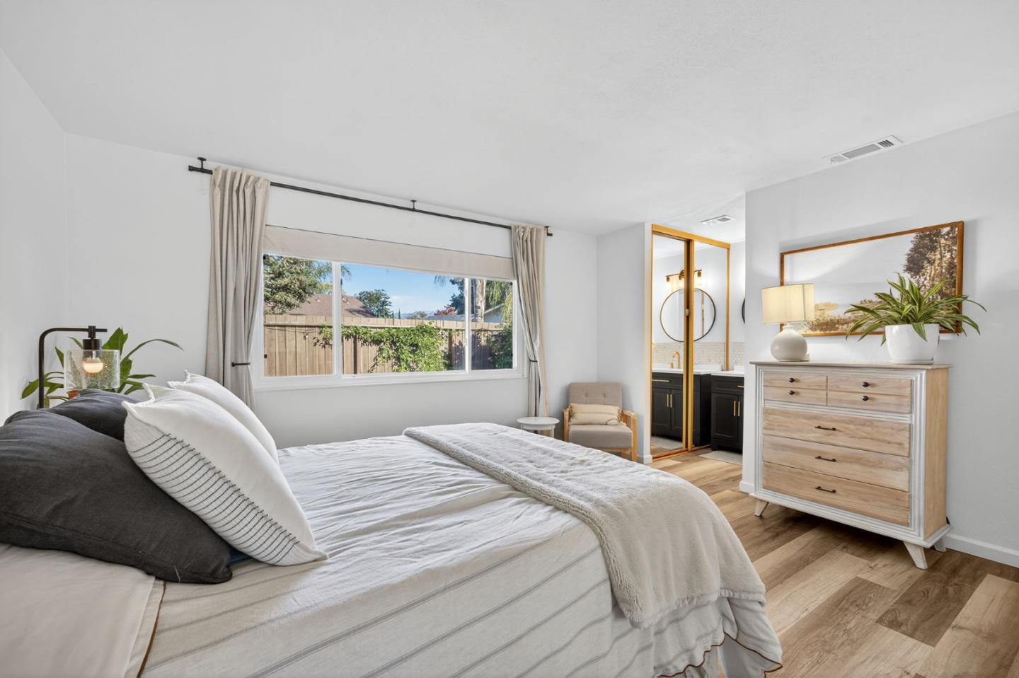 Detail Gallery Image 16 of 39 For 1295 Jasmine Way, Morgan Hill,  CA 95037 - 3 Beds | 2 Baths