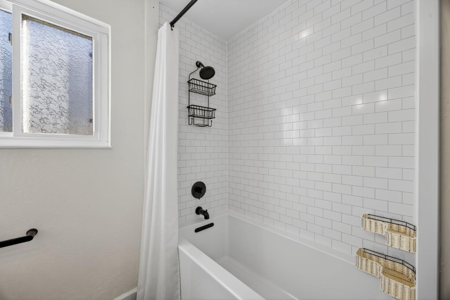 Detail Gallery Image 23 of 39 For 1295 Jasmine Way, Morgan Hill,  CA 95037 - 3 Beds | 2 Baths