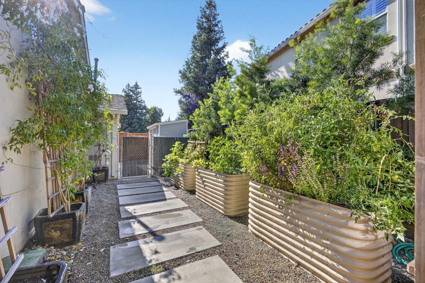 Detail Gallery Image 36 of 39 For 1295 Jasmine Way, Morgan Hill,  CA 95037 - 3 Beds | 2 Baths