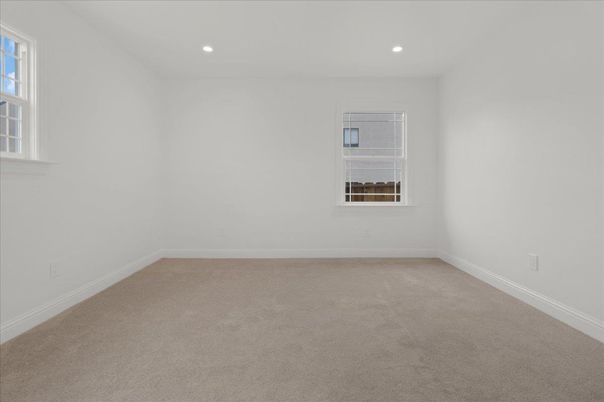 Detail Gallery Image 16 of 36 For 224 Palm, Marina,  CA 93933 - 2 Beds | 2 Baths