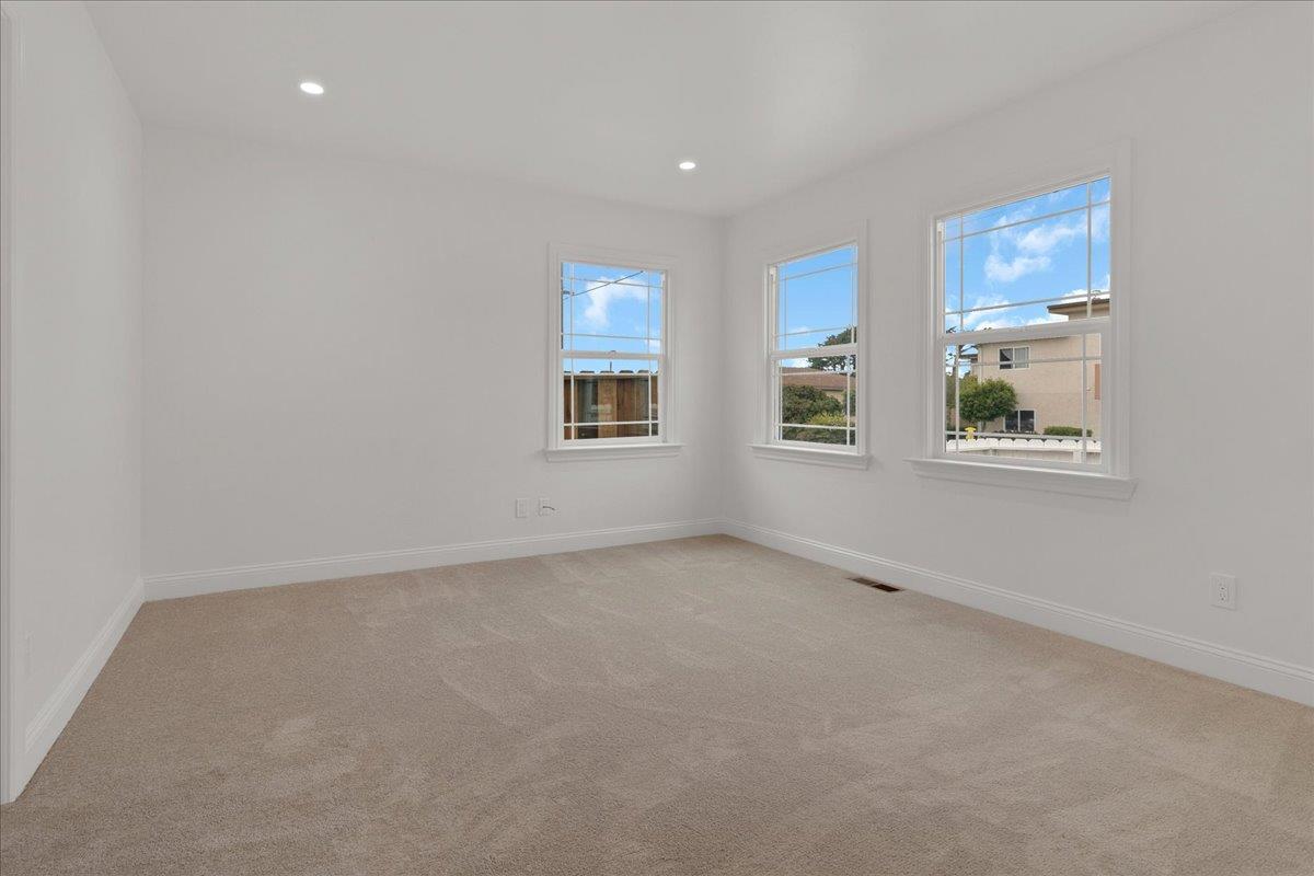 Detail Gallery Image 23 of 36 For 224 Palm, Marina,  CA 93933 - 2 Beds | 2 Baths