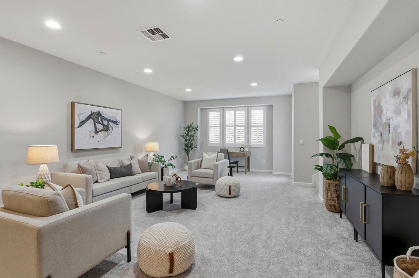 Detail Gallery Image 13 of 36 For 172 E Main Ave, Morgan Hill,  CA 95037 - 4 Beds | 3/1 Baths