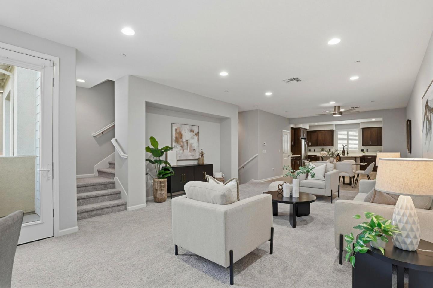 Detail Gallery Image 14 of 36 For 172 E Main Ave, Morgan Hill,  CA 95037 - 4 Beds | 3/1 Baths