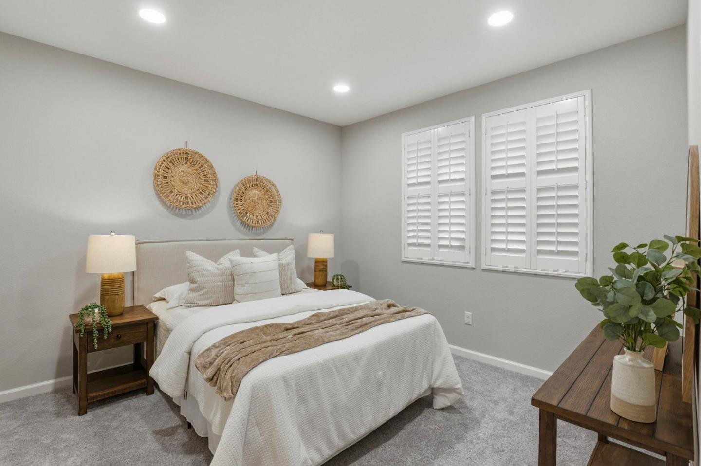 Detail Gallery Image 25 of 36 For 172 E Main Ave, Morgan Hill,  CA 95037 - 4 Beds | 3/1 Baths