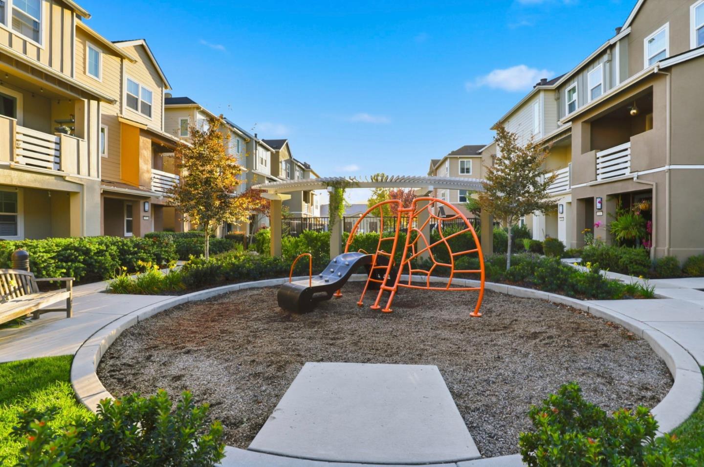 Detail Gallery Image 33 of 36 For 172 E Main Ave, Morgan Hill,  CA 95037 - 4 Beds | 3/1 Baths