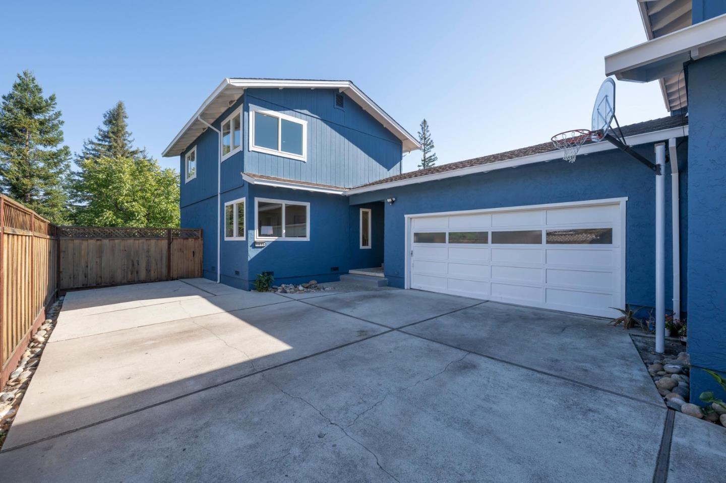 Detail Gallery Image 28 of 63 For 1035 Valota Rd, Redwood City,  CA 94061 - 6 Beds | 4 Baths