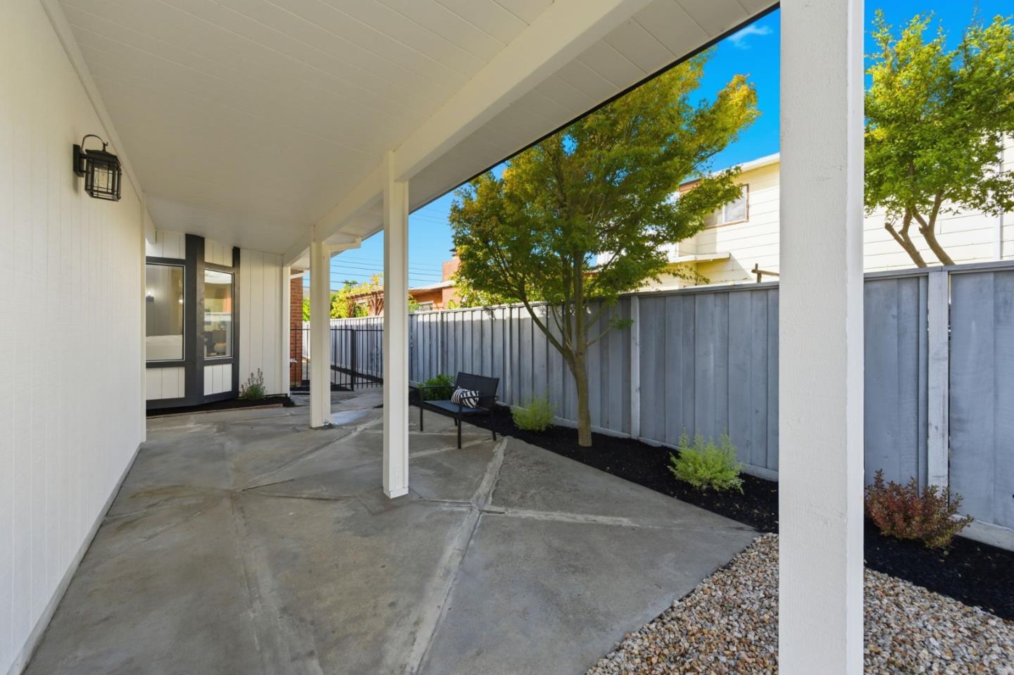 Detail Gallery Image 2 of 21 For 1794 Adams St, San Mateo,  CA 94403 - 5 Beds | 3 Baths