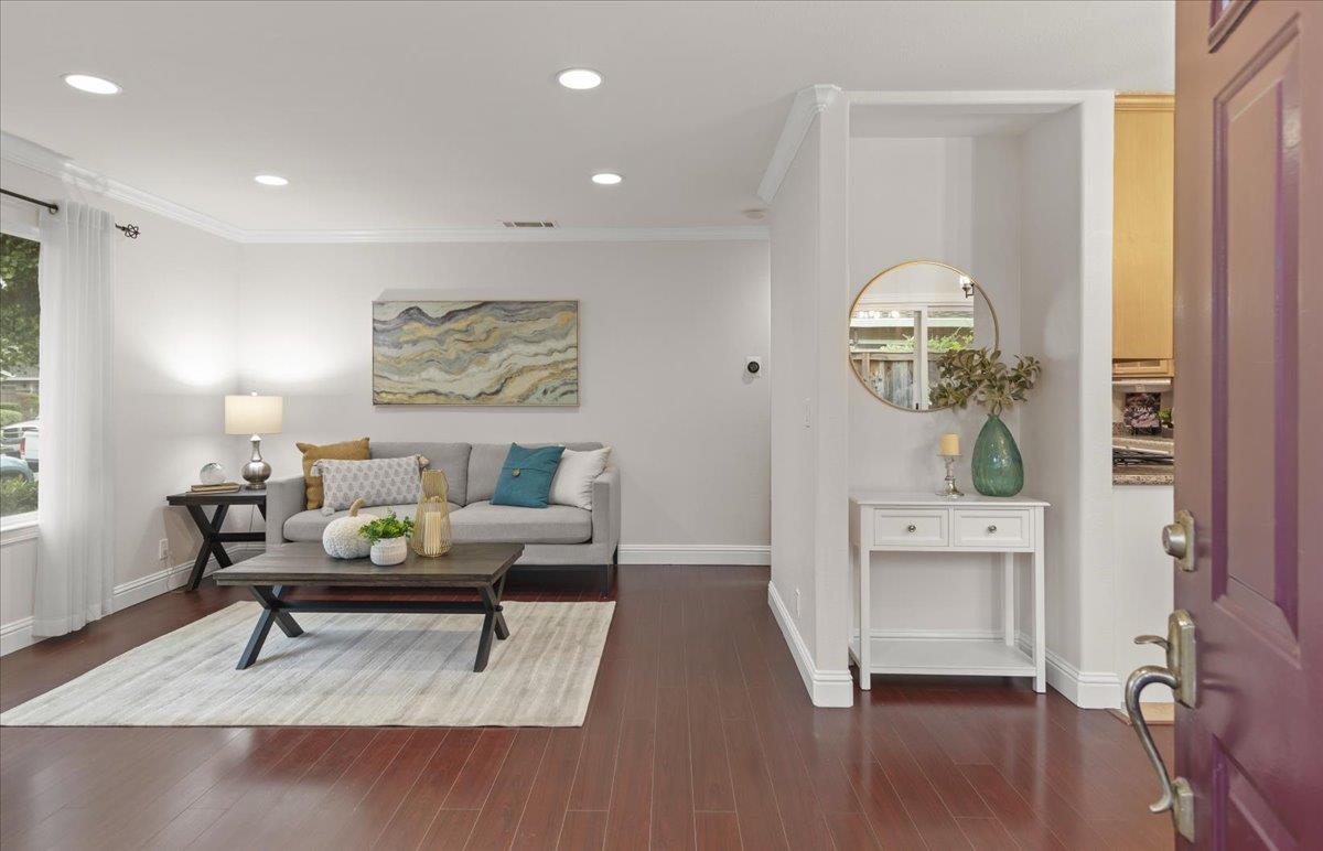 Detail Gallery Image 5 of 47 For 336 San Miguel Ct #1,  Milpitas,  CA 95035 - 3 Beds | 1 Baths