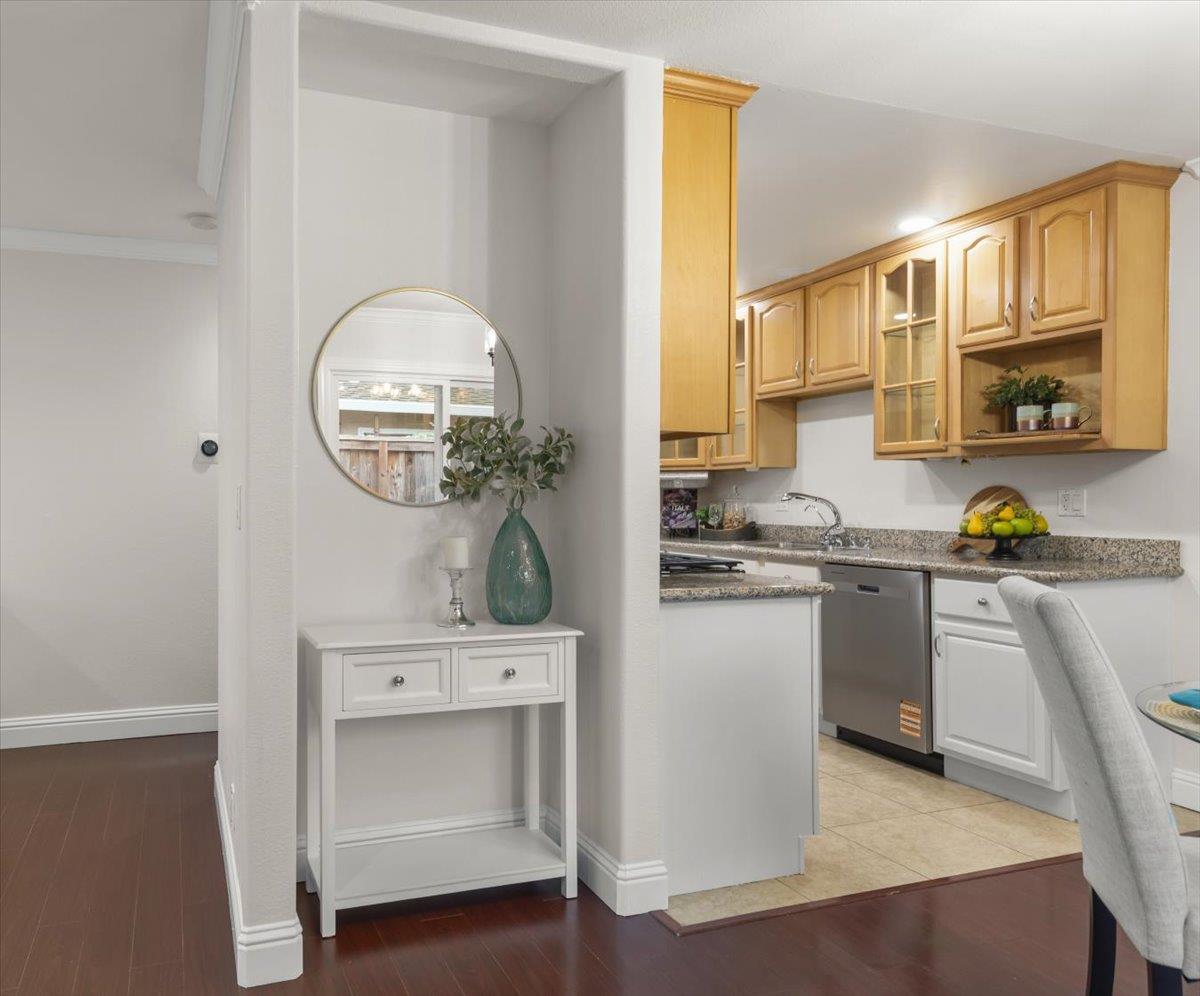 Detail Gallery Image 9 of 47 For 336 San Miguel Ct #1,  Milpitas,  CA 95035 - 3 Beds | 1 Baths