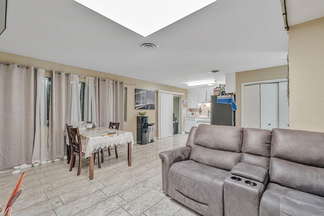 Detail Gallery Image 11 of 28 For 2210 San Blas Ct, Modesto,  CA 95355 - – Beds | – Baths