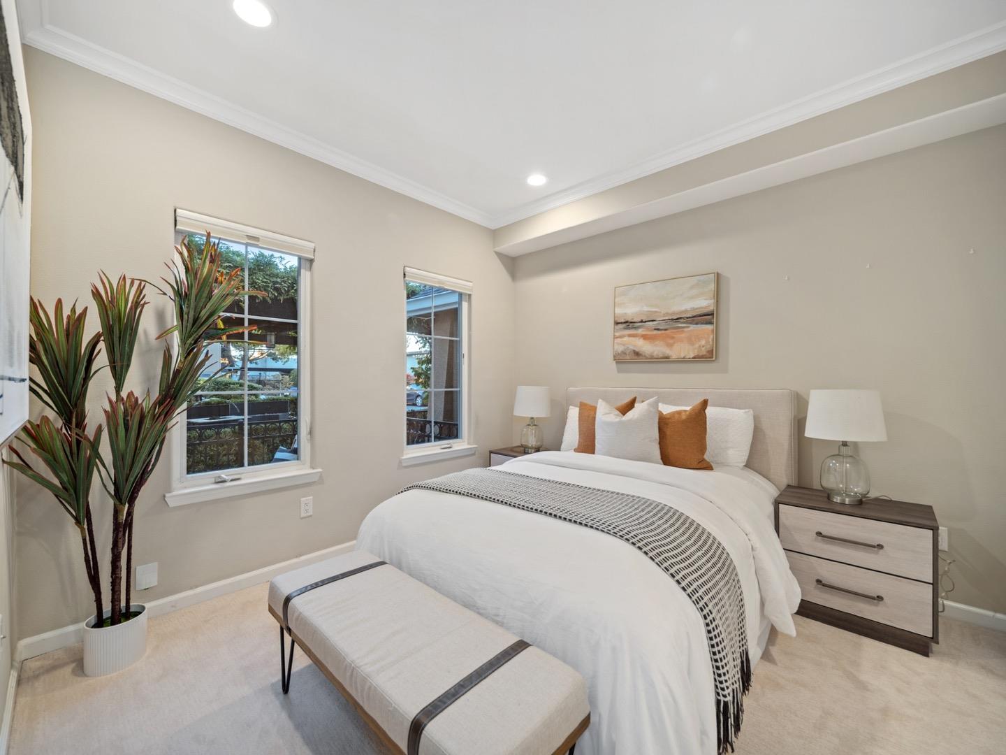 Detail Gallery Image 10 of 20 For 2214 Raspberry Ln, Mountain View,  CA 94043 - 3 Beds | 2/1 Baths