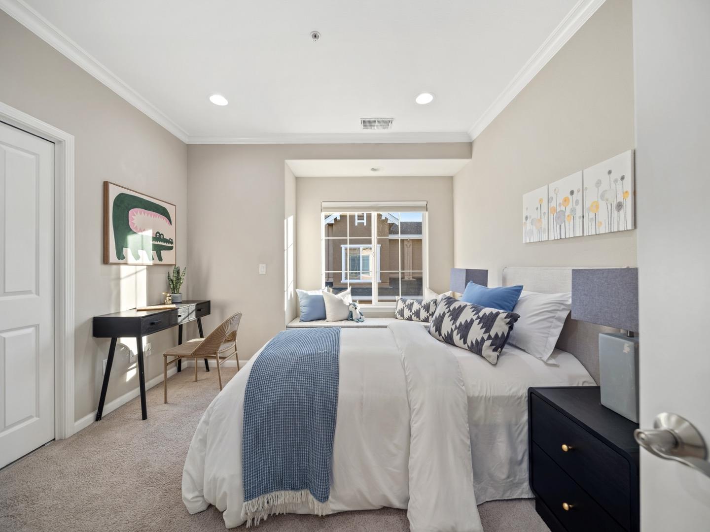 Detail Gallery Image 12 of 20 For 2214 Raspberry Ln, Mountain View,  CA 94043 - 3 Beds | 2/1 Baths