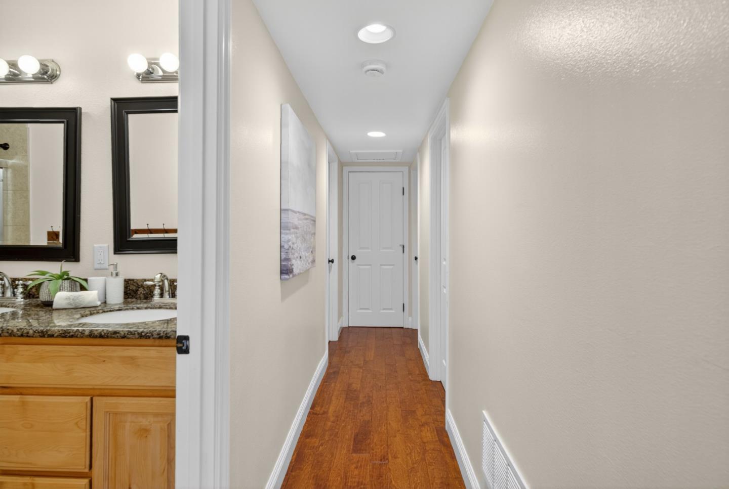 Detail Gallery Image 25 of 38 For 751 La Paloma Way, Gilroy,  CA 95020 - 3 Beds | 2 Baths