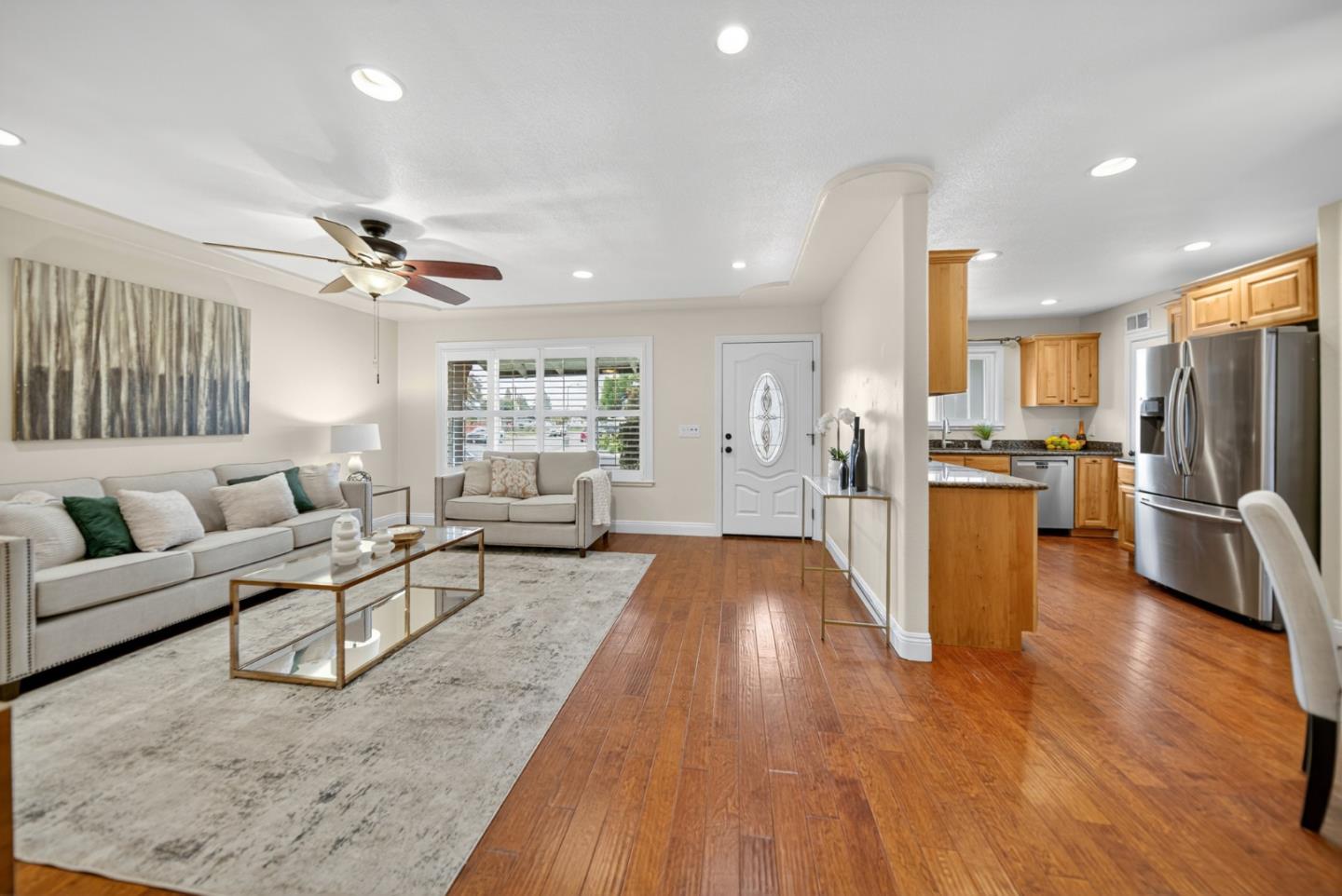 Detail Gallery Image 7 of 38 For 751 La Paloma Way, Gilroy,  CA 95020 - 3 Beds | 2 Baths