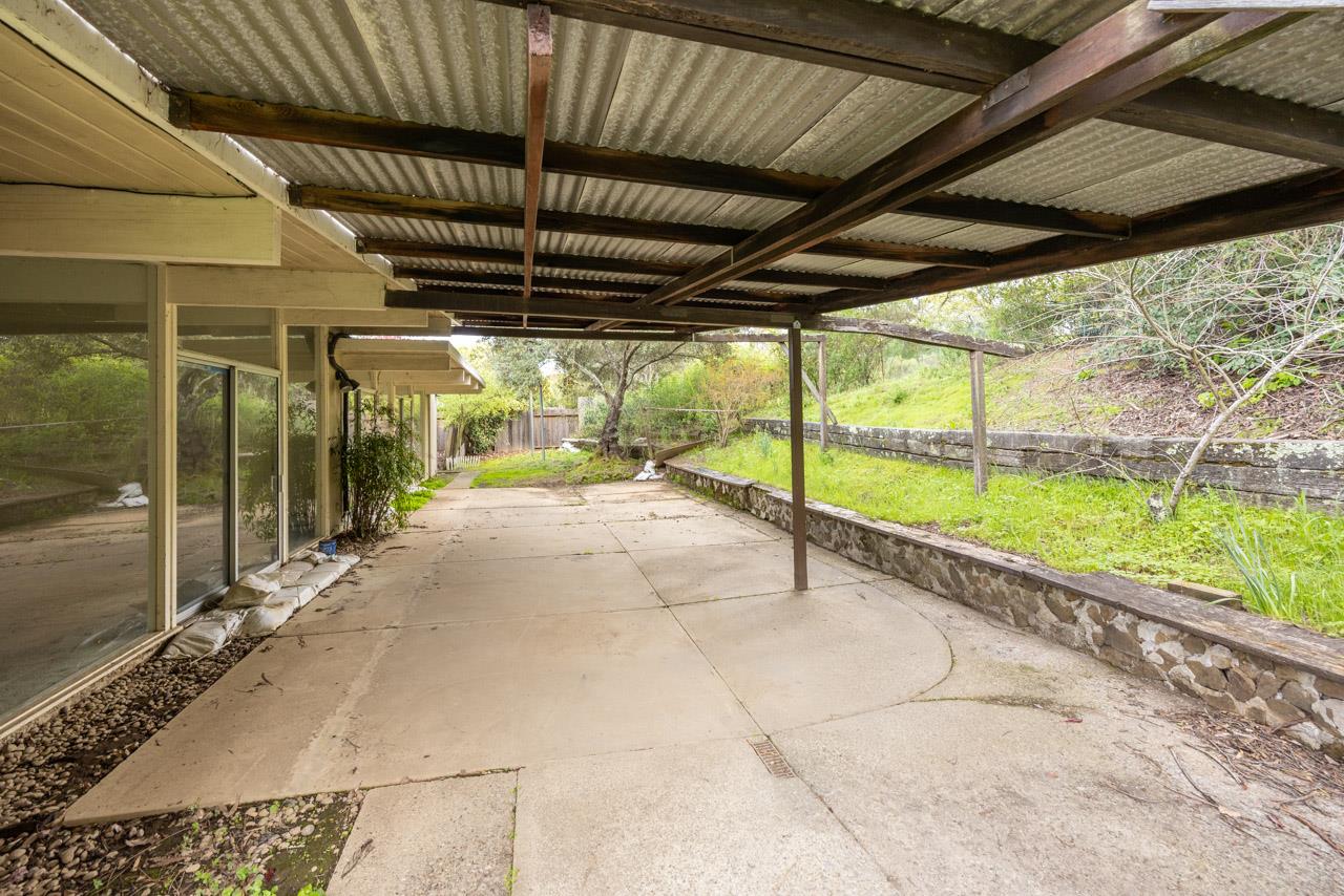 Detail Gallery Image 10 of 19 For 22 Anchorage Ct, San Rafael,  CA 94903 - 4 Beds | 2 Baths