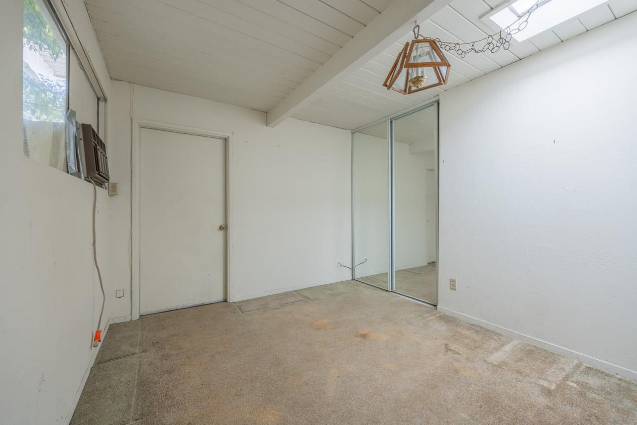 Detail Gallery Image 15 of 19 For 22 Anchorage Ct, San Rafael,  CA 94903 - 4 Beds | 2 Baths