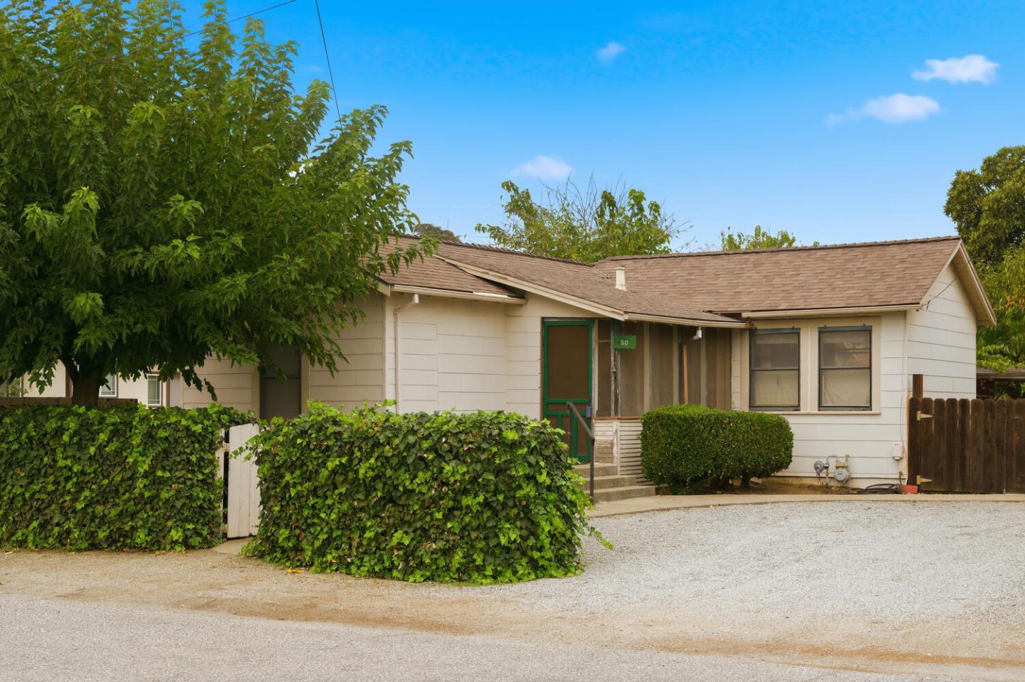 Detail Gallery Image 2 of 32 For 30 Chester Ave, San Martin,  CA 95046 - 1 Beds | 1 Baths